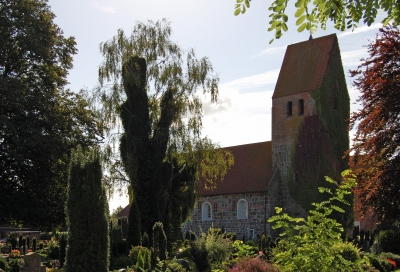 Ansicht einer alten Kirche