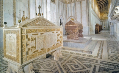 Normannengräber im Dom von Monreale (Sizilien)