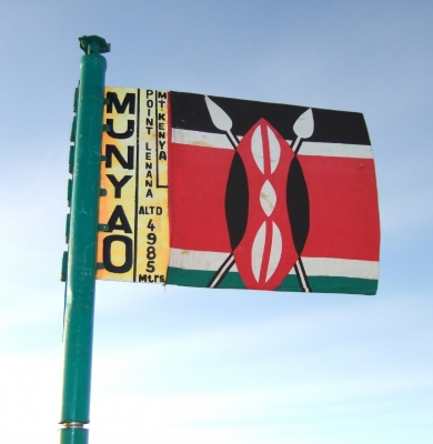 Fahne auf Mount Kenia (Point Lenana)