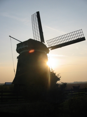 Mühle im Sonnenlicht
