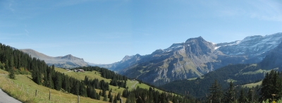 Panorama Sicht nach Nord-Ost Richtung Saanen Gstaad