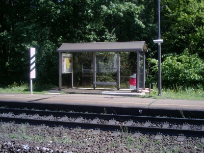 Einsamer Bahnhof