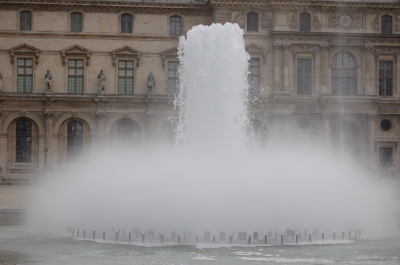 Brunnen Louvre