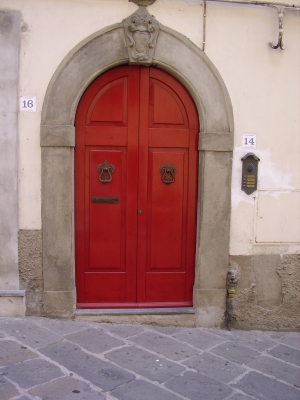 Schöne Tür in Fuceccio