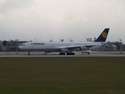 Lufthansa Airbus A340-300 Gießen