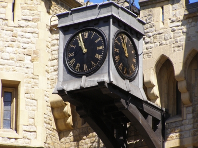 Uhr im Tower of London