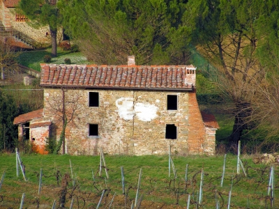 verlassenes Natursteinhaus in der Toscana