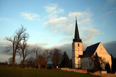 Abendlicht an der Bergkirche
