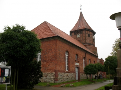 Artlenburg Kirche von hinten