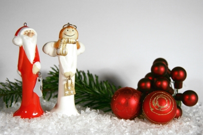 Weihnachtsmann und Engel