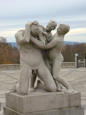 Skulpturengruppe im Vigeland-Park in Oslo