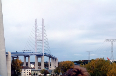 2Fußgängerblick von der Rügenbrücke