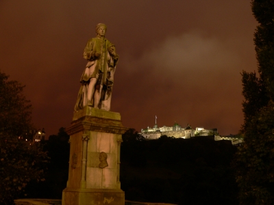 Edinburgh Castle bei Nacht