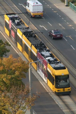 Dresdner Straßenbahn von oben