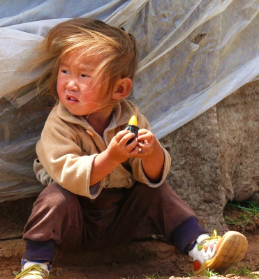Kind in der Mongolei