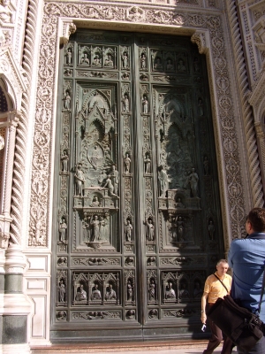 Eingangstür zur Kathetrale von Florenz