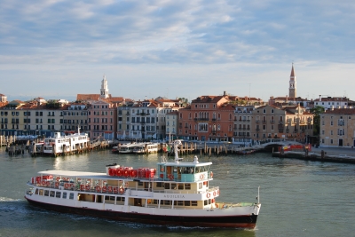 Lidofähre in Venedig