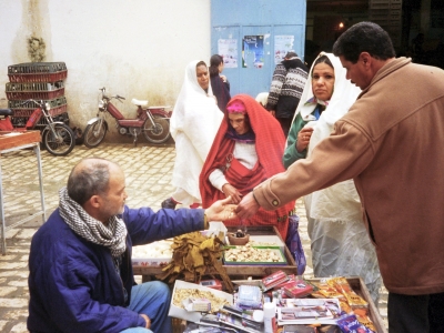 Auf dem Markt in der Oase Tozeur ( Tunesien )