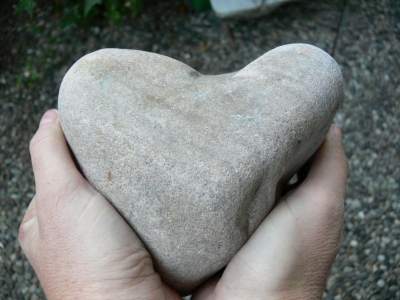 Stein in Herzform