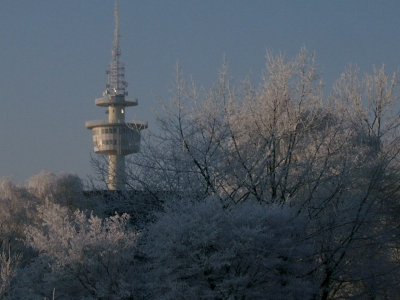 Radarturm im Winter