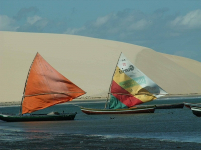 Boote am Strand von Jericoacoara
