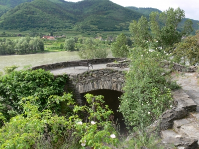 Steinbrücke in der Wachau / Österreich