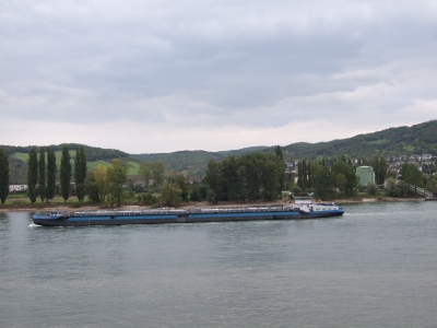 Schiff auf dem Rhein II