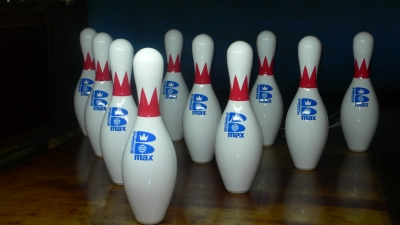 Bowling_pins