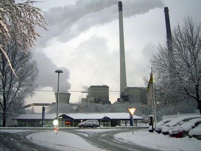 Kraftwerk in Datteln, 2004; im Schnee