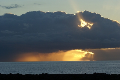 Im Abendlicht braut sich was zusammen