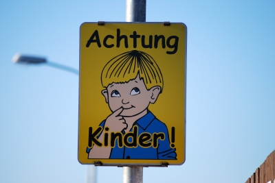 Achtung Kinder!