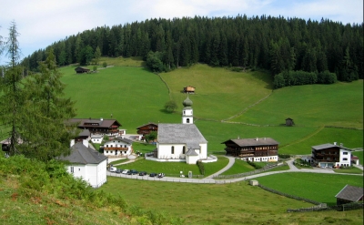 Idyllisches Bergdorf