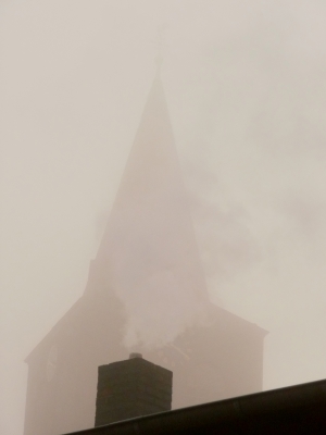 Stadt im Nebel