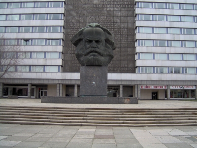 Büste.Karl.Marx