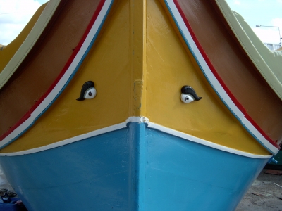 "Gesicht" eines maltesischen Fischerbootes