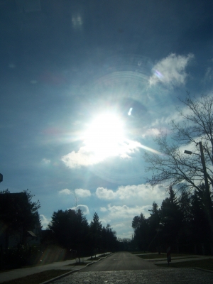 Straße mit Himmel Wolken sonne....+ Spiegelung...