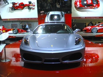 Silberner Ferrari