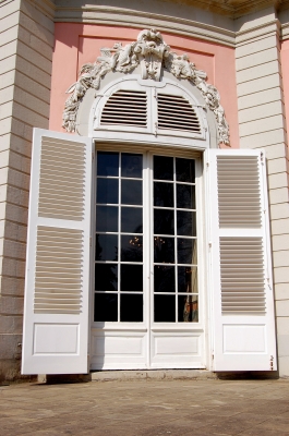 historisches Fenster im Jagdschloss Benrath