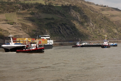 Schiffsunfall auf dem Rhein