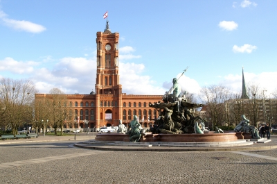 Berliner Rathaus mit Neptunbrunnen