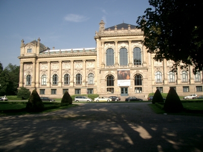 Hannover Landesmuseum Baum rechts
