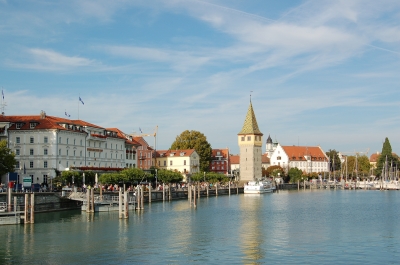Hafen von Lindau mit dem markanten Mangturm