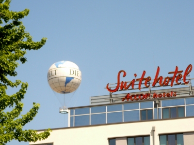 Die-Welt-Ballon 02 Fesselballon am Potsdamer Platz