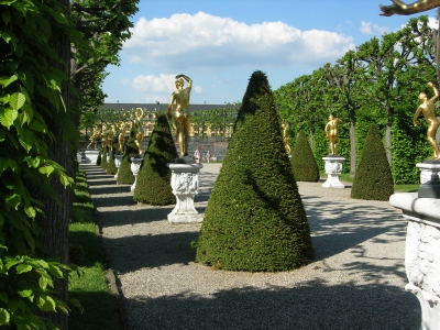 Hannover-Herrenhausen: Gartentheater im Mai