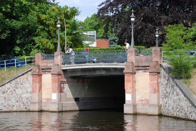 Leinpfadbrücke
