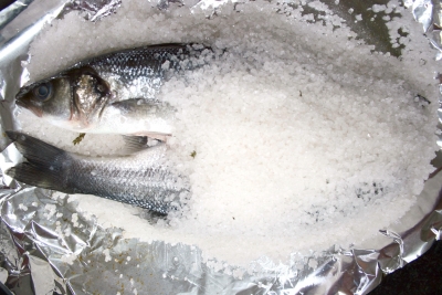 Fisch im Salzteig