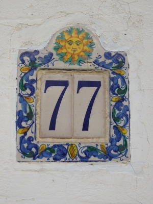 Hausnummer 77