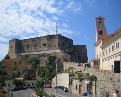 Festung über Scilla in Kalabrien/Italien