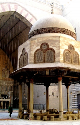 Sultan-Hassan-Moschee Kairo    .....Brunnen.....