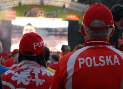 Zwei polnische Fussball-Fans in der Fan-Meile